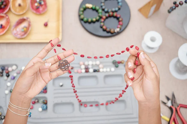 Hands Woman Holding Beautiful Necklace Made Natural Red Jasma Stones — Stock Photo, Image