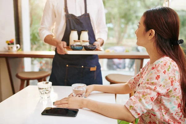 Happy Female Customer Looking Waiter Bringing Her Order Cornflakes Soy — Stock Photo, Image