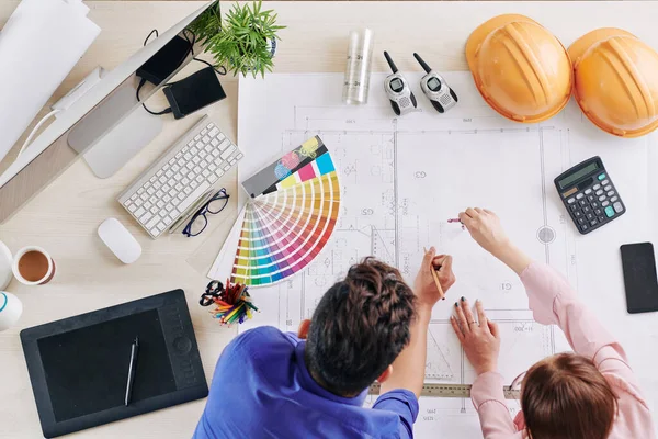 Professional Architects Working Blueprint Modern House View — Stock Photo, Image