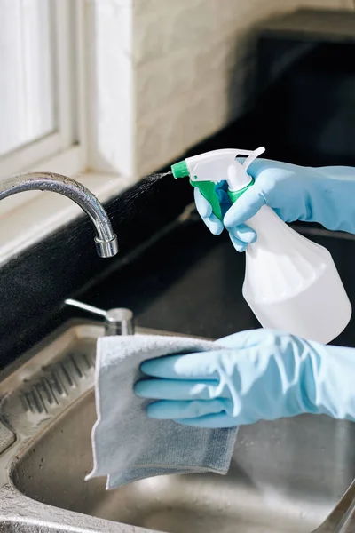 Hands Housewife Spraying Cleaning Detergent Kitchen Tap Wiping Soft Cloth — Stock Photo, Image