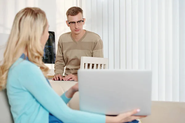 Young Woman Asking Husband Have Look Presentation Laptop She Made — Stock Photo, Image