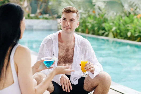 Smiling Attractive Young Man Spending Time Swimming Pool Girlfriend Talking — Stock Photo, Image