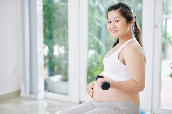 Retrato Jovem Mulher Grávida Asiática Tocando Sua Barriga Fazer Exercício — Fotografia de Stock