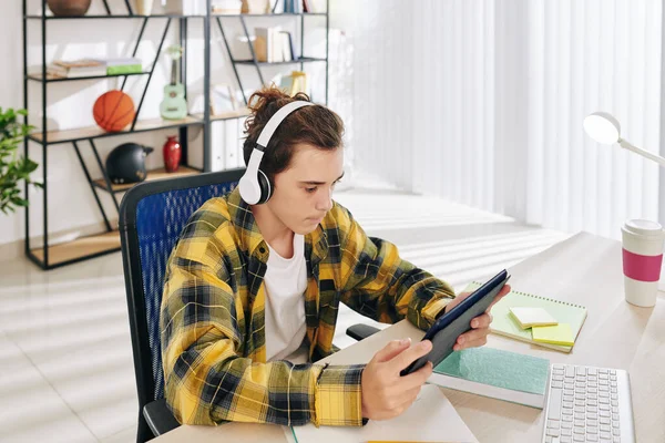 Teenage Boy Plaid Shirt Wearing Headphones Watching Music Video Digital — Stock Photo, Image