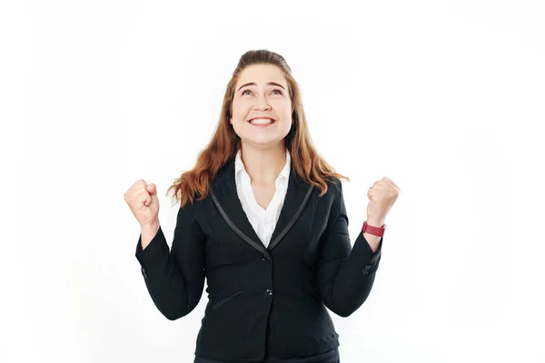 Retrato Feliz Joven Empresaria Emocionada Celebrando Éxito Mirando Hacia Arriba — Foto de Stock