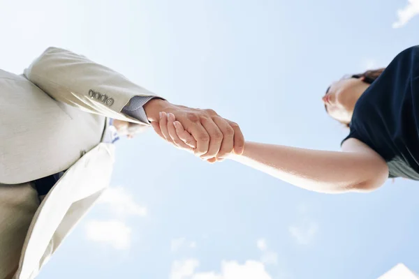 Business Partners Shaking Hands Greeting Each Other View — Stock Photo, Image
