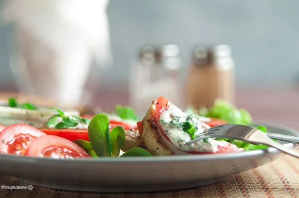 Abobrinha Assada Com Tomate Molho Creme Macio — Fotografia de Stock