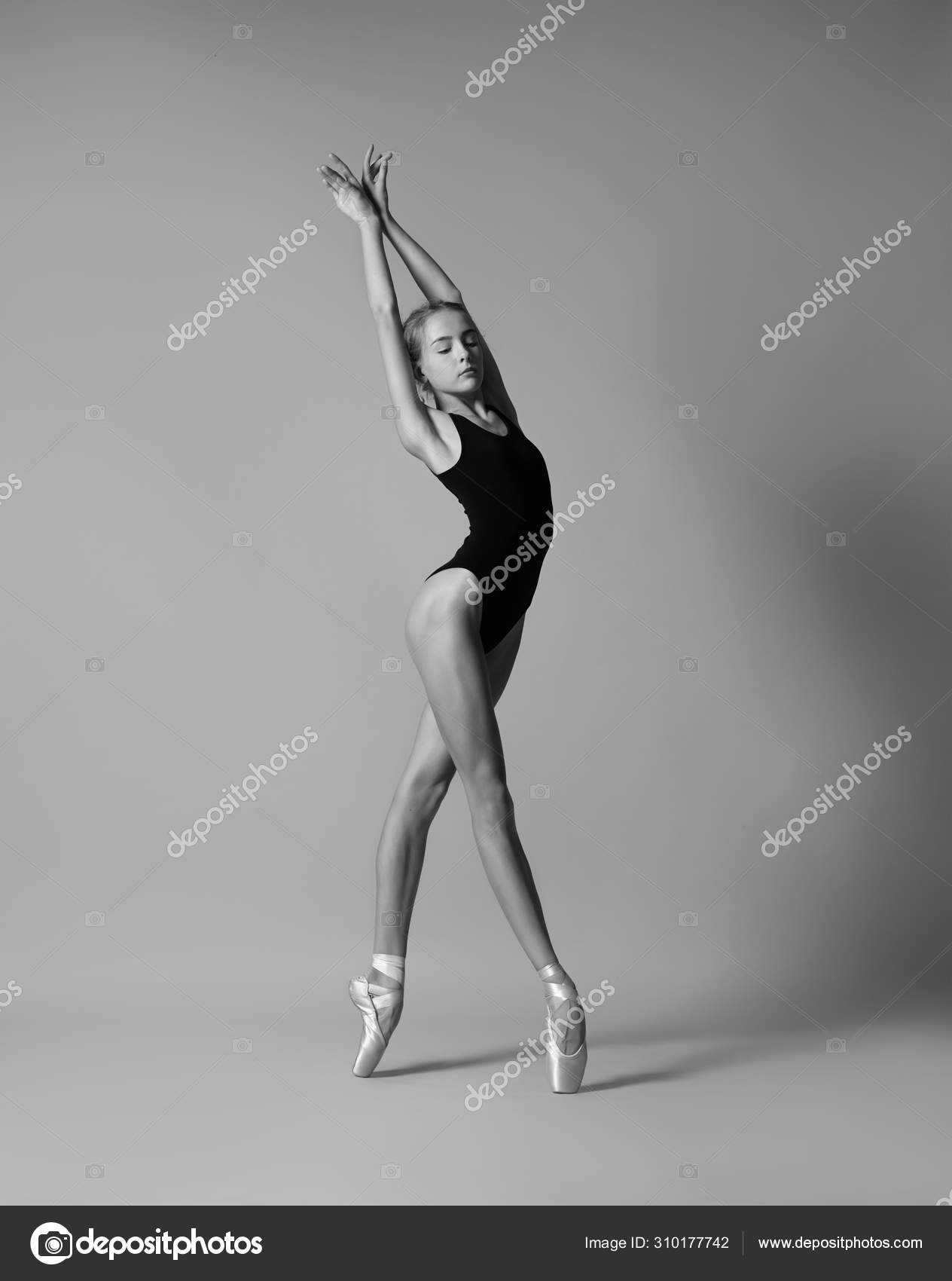 ballet dancers black and white