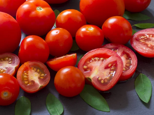 Fresh Healthy Red Tomatoes — Stock Photo, Image