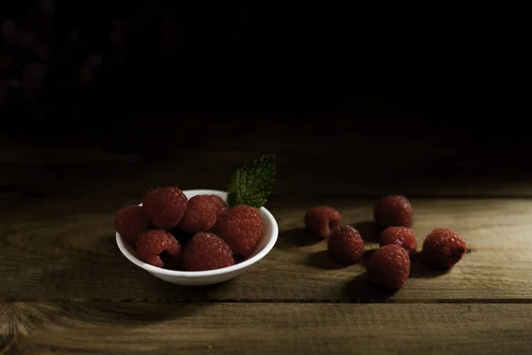 Raspberries Bowl Wood Table — Stock Photo, Image