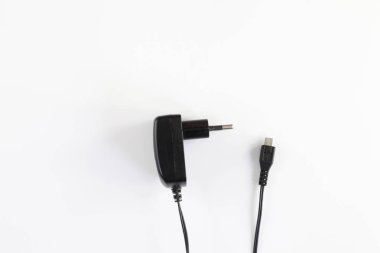 siyah mikro usb şarj kablosu