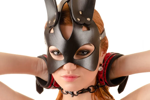 Encantadora Mujer Joven Con Máscara Conejo Negro — Foto de Stock