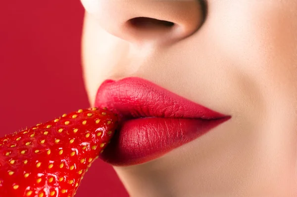 Sensual Lips Strawberry Closeup — Stock Photo, Image