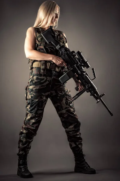 Luxurious Blonde Uniform Machine Gun Hands — Stock Photo, Image