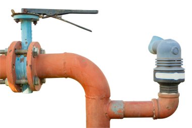 Çelik borular ve kaplinler bir sulama suyu beyaz arka plan üzerinde izole.