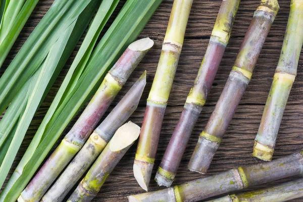 Nahaufnahme Zuckerrohr Auf Holz Hintergrund Nahaufnahme — Stockfoto