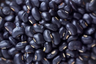 arka plan üzerinde siyah fasulye kapatın. üstten görünüm