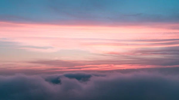 Pink Sunset Coucher Soleil Nuageux Contre Ciel Bleu — Photo