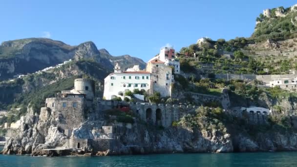 Gebouwen Heuvels Aan Amalfi Kust Een Stuk Van Kust Zuid — Stockvideo
