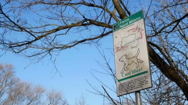 Schild Für Einen Hundeplatz Parco Nord Einem Park Der Auf — Stockvideo