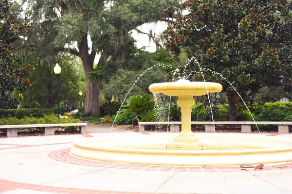 Water Fountain Park Splashing Streams Fountain Water Stream Pouring Fountain — Stock Photo, Image