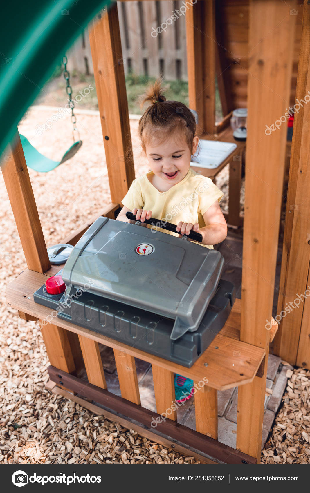 toddler outdoor kitchen
