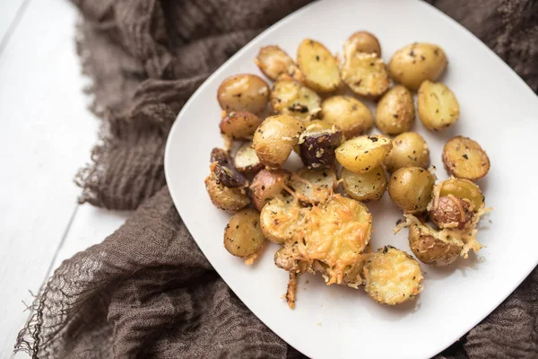 Delicious Roasted Mini Potato Spices Parmesan Cheese Cut Halves — Stock Photo, Image