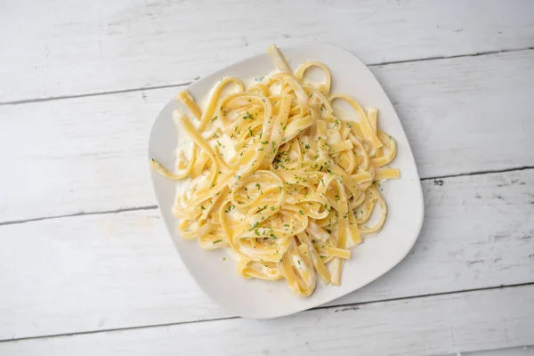 Alfredo Pasta Dinner Creamy White Sauce Herbs — Stock Photo, Image