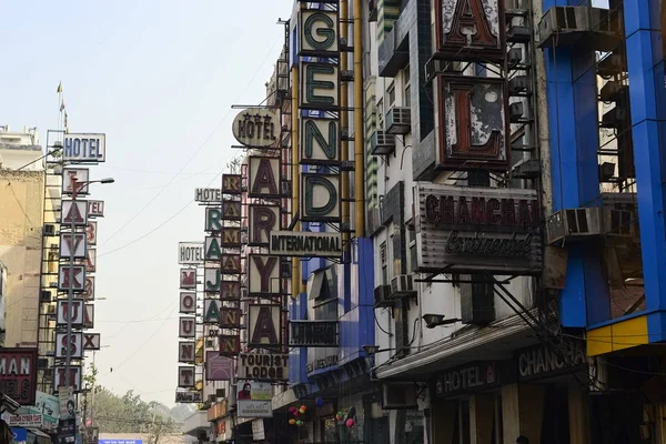 Delhi Inde Novembre 2016 Nombreux Panneaux Affichage Hôtel Accrochés Des — Photo