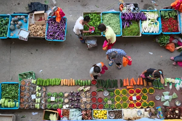 Top View Street Asian Market Morning People Healthy Colorful Vegetables — Stock Photo, Image