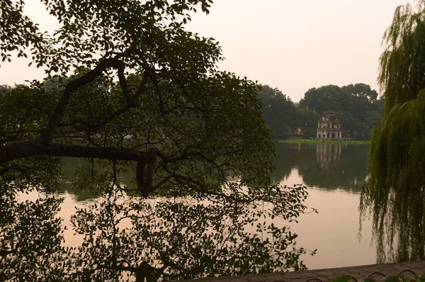 Hoan Kiem Озеро Також Відомий Меч Озеро Черепаха Башта Відбилася — стокове фото