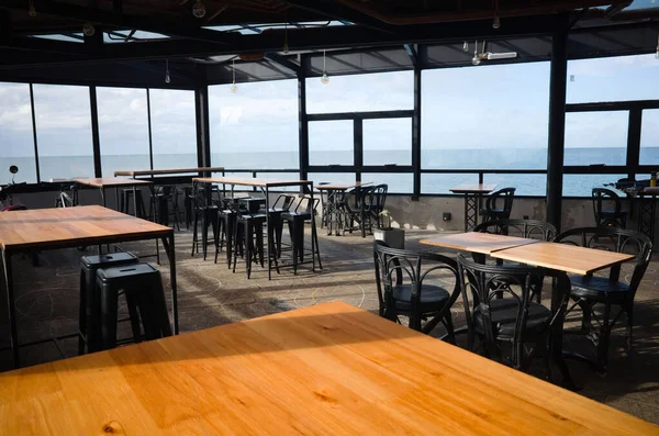 Vista Interior Cafetería Vacía Cerrada Sillas Mesas Restaurante Vacío Playa —  Fotos de Stock