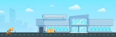 Süpermarket personeli forklift araba ile yükleme kutusu