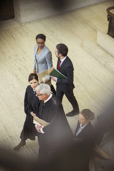 Judges Lawyers Walking Together Courthouse — Stock Photo, Image