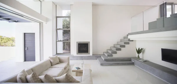 Modern Living Room Interior Daytime — Stock Photo, Image