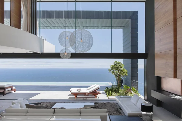 Interior Casa Moderna Com Vista Para Oceano — Fotografia de Stock