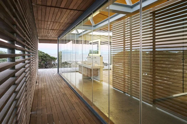 Modern Luxury Home Showcase Wood Corridor — Stock Photo, Image