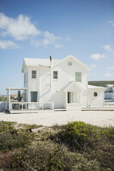 Maison Plage Blanche Pendant Journée — Photo