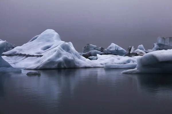 Formações Gelo Sobre Água Inverno — Fotografia de Stock