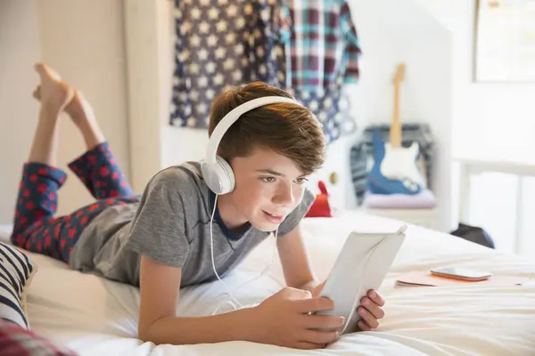 Boy Headphones Listening Music Digital Tablet — Stock Photo, Image