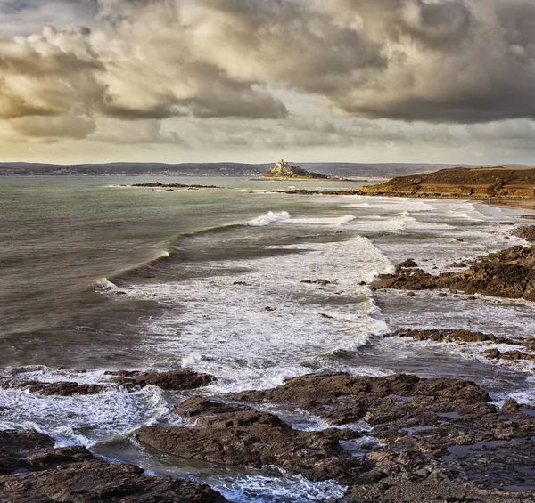 Vue Panoramique Paysage Balnéaire Avec Des Vagues Qui Écrasent Sur — Photo