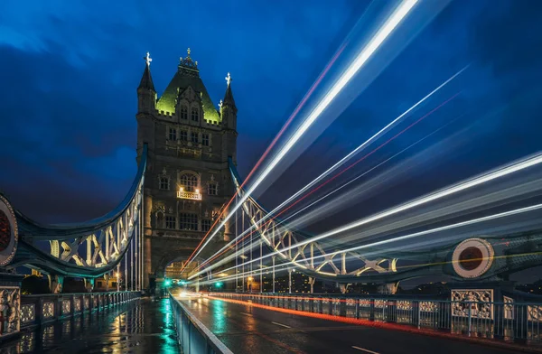 Tower Bridge Bulanık Işıkları Gece Londra Ngiltere — Stok fotoğraf