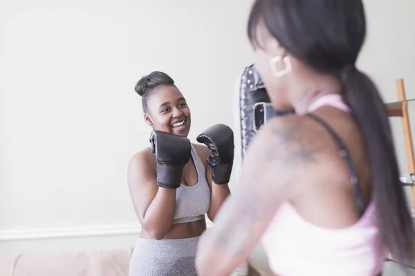 Mother Daughter Boxing — Stock Photo, Image