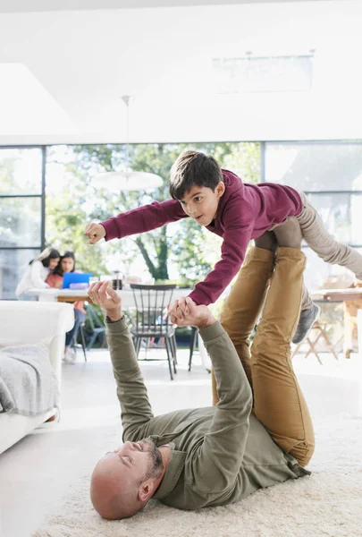 Father Son Playing Living Room Floor — Stock Photo, Image