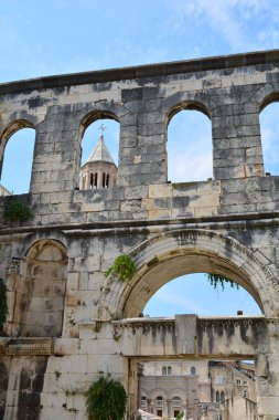 Hırvatistan 'ın Split kentindeki Diocletian sarayının mimari ayrıntıları