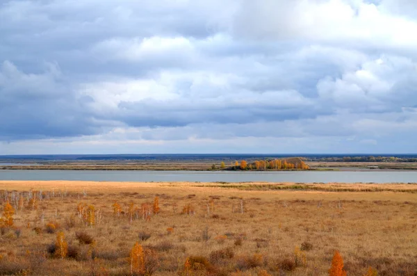 Paisajes Otoñales Junto Lago — Foto de Stock