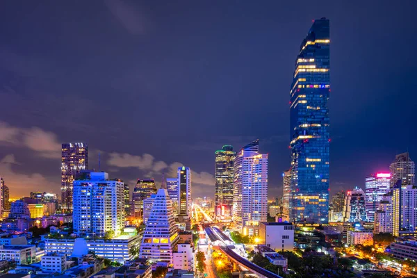泰国城市高峰时段曼谷市中心商务中心景观 — 图库照片