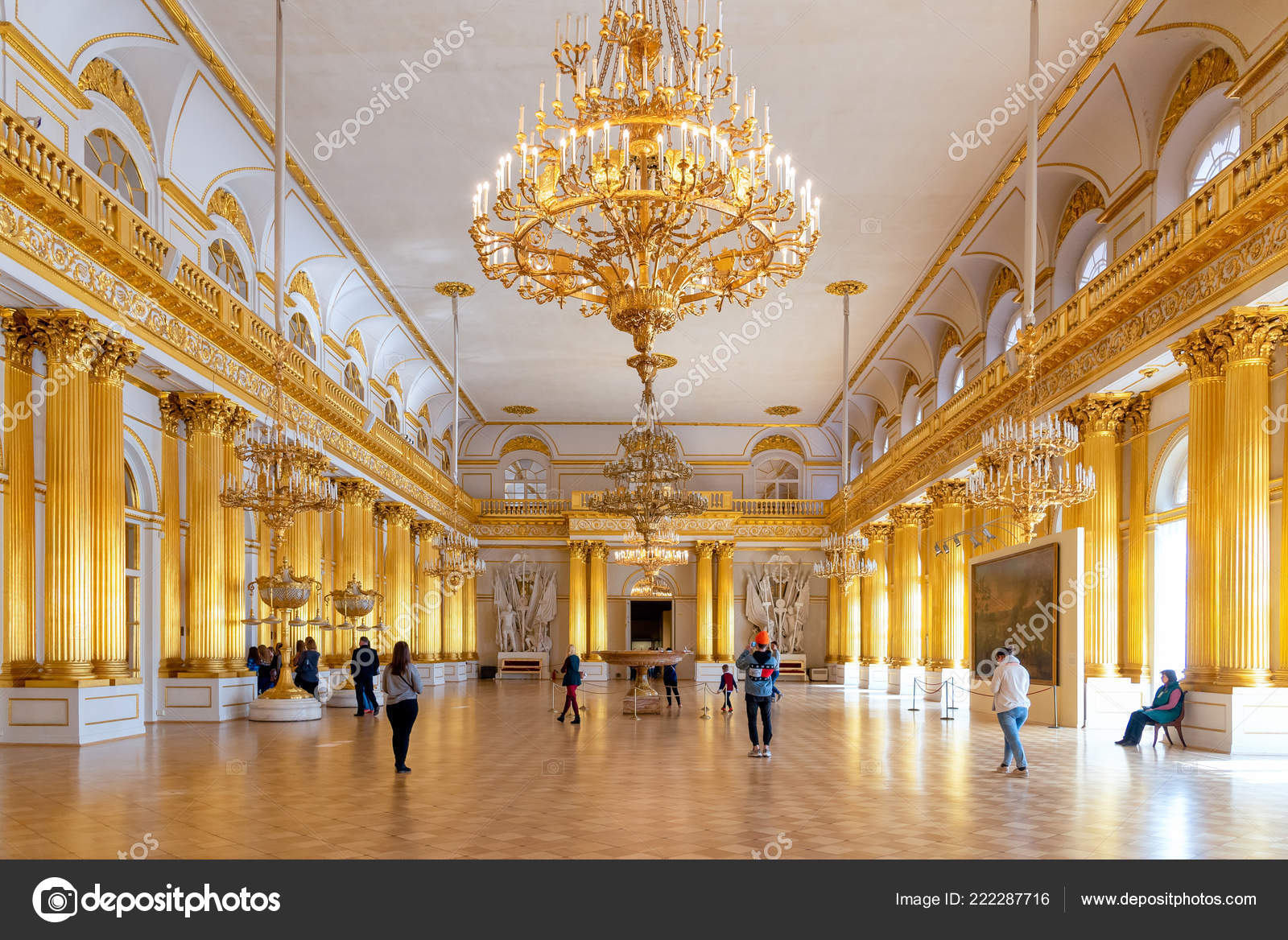 サンクトペテルブルク ロシア 2018 ロシア連邦 サンクトペテルブルクのエルミタージュ美術館の紋章ホール文化のインテリア —  ストック編集用写真©teddybearpicnic#222287716