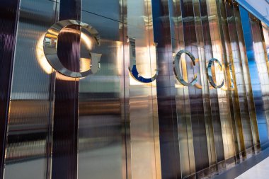 Marina bay Sands Mall.Singapore, Gucci lüks moda mağaza içinde bir dünya ünlü turistik gelişmiş ekonomik altyapı ile şehirdir.