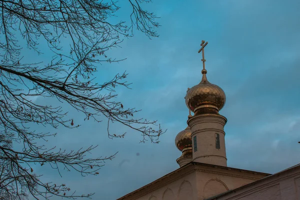 Tikhvin Varsayım Manastırı, Rus Ortodoks, Tikhvin, St Petersburg Rusya Sonbahar 2018 